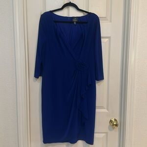 Adrianna Papell Dress - needs stitching fix - Size 16
